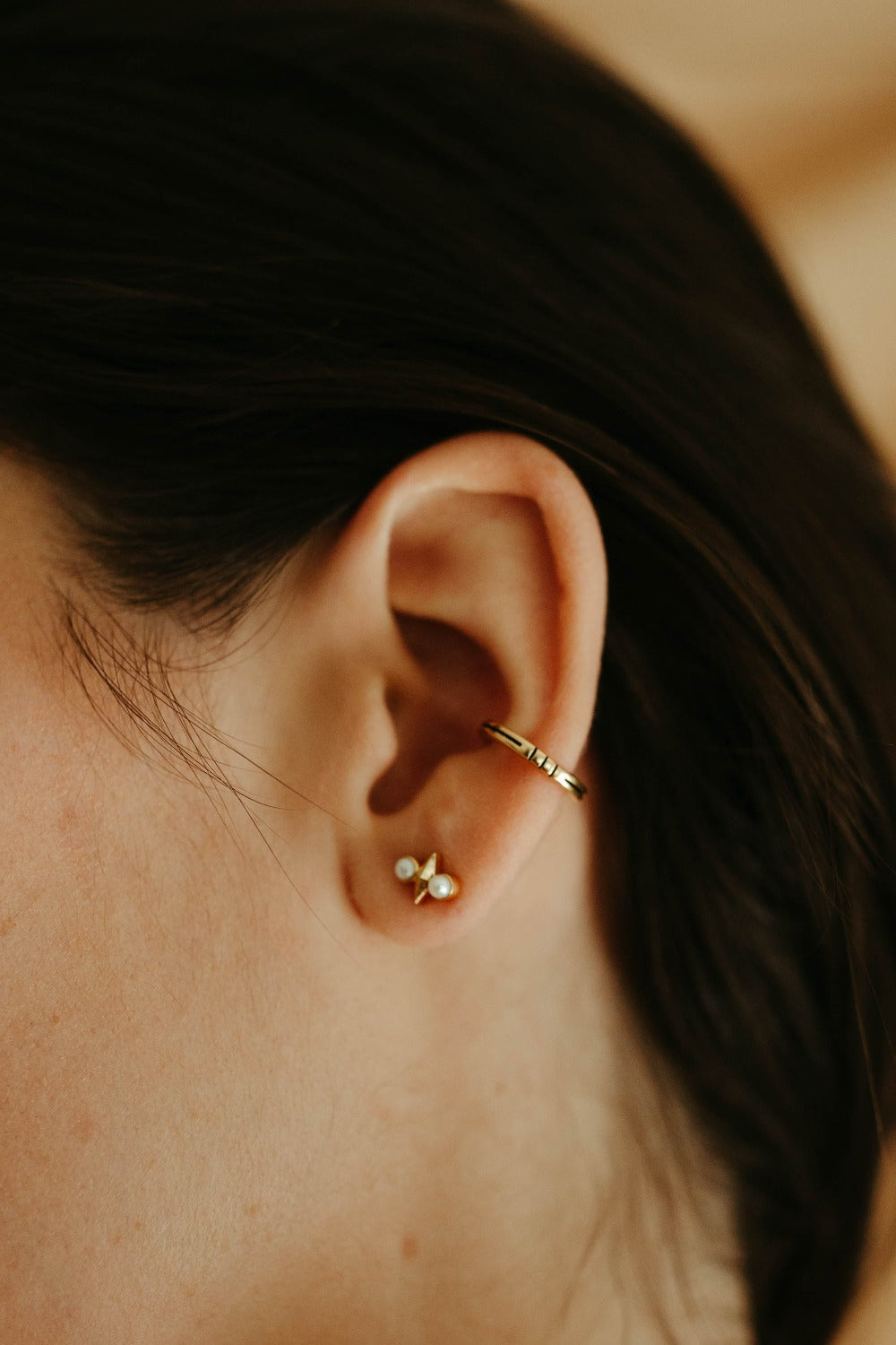 Atlas Earrings Pearl
