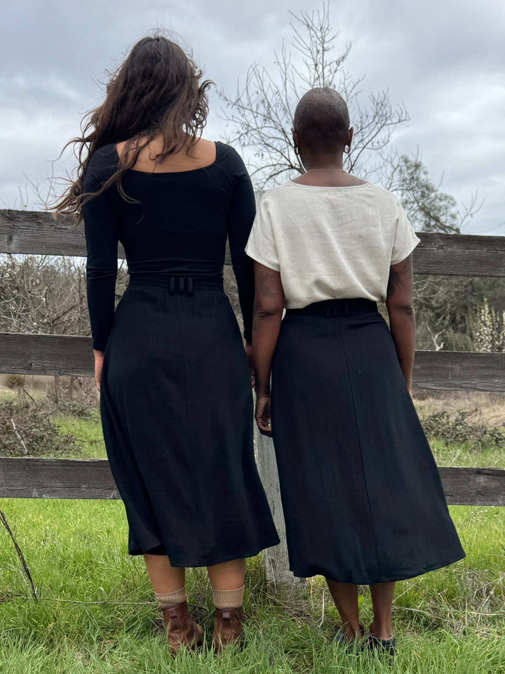 Trices Skirt in Textured Black Linen