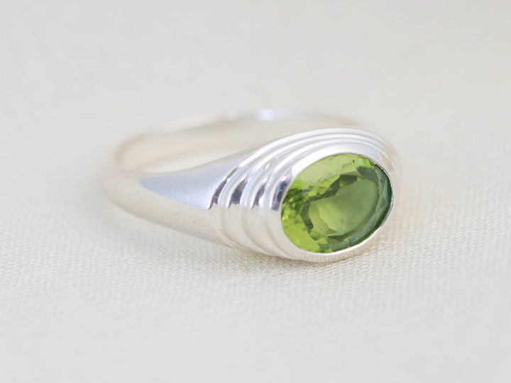 Pond Ring - Peridot