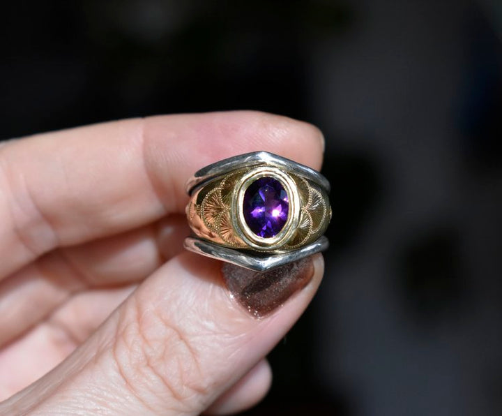 Curtains for You Helm Ring