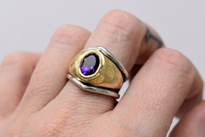 Curtains for You Helm Ring