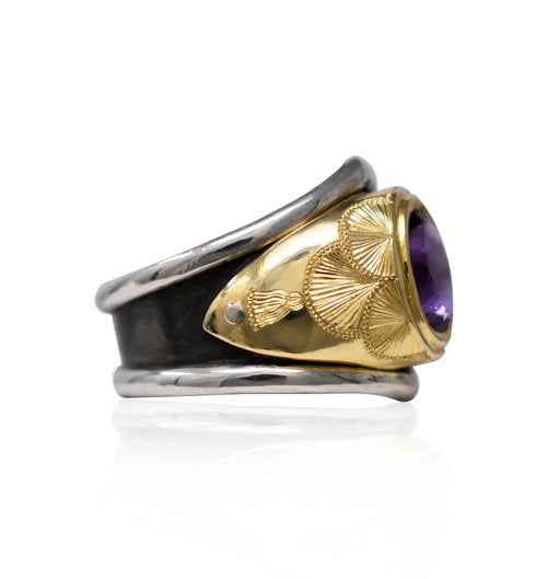 Curtains for You Helm Ring