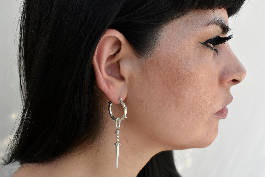 Parrying Dagger Hoop Charm