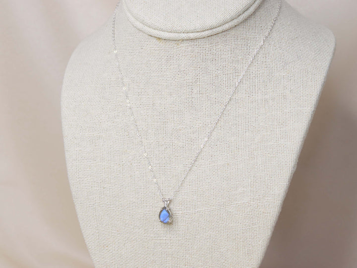 Labradorite Pendant Necklace - 10x7 Pear
