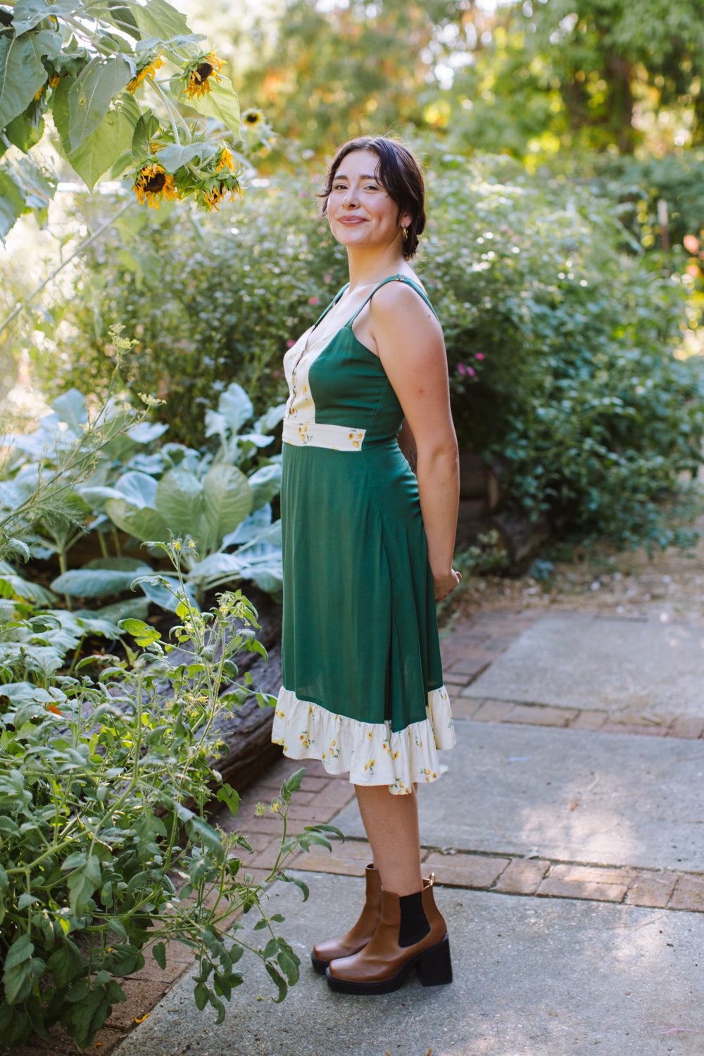 Gemma Dress in Green Poppy L Gemma Dress in Green Poppy L