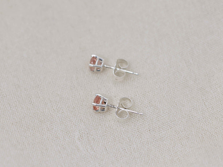 Oregon Sunstone Stud Earrings - 4mm Round