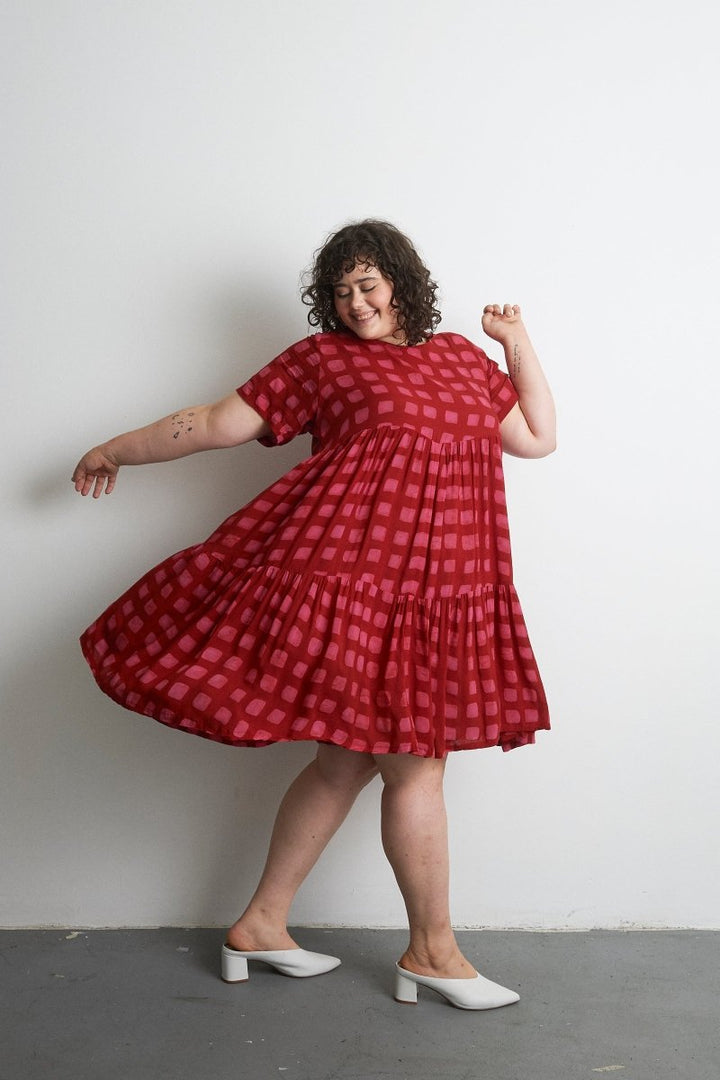 Layer Dress - Queen Me