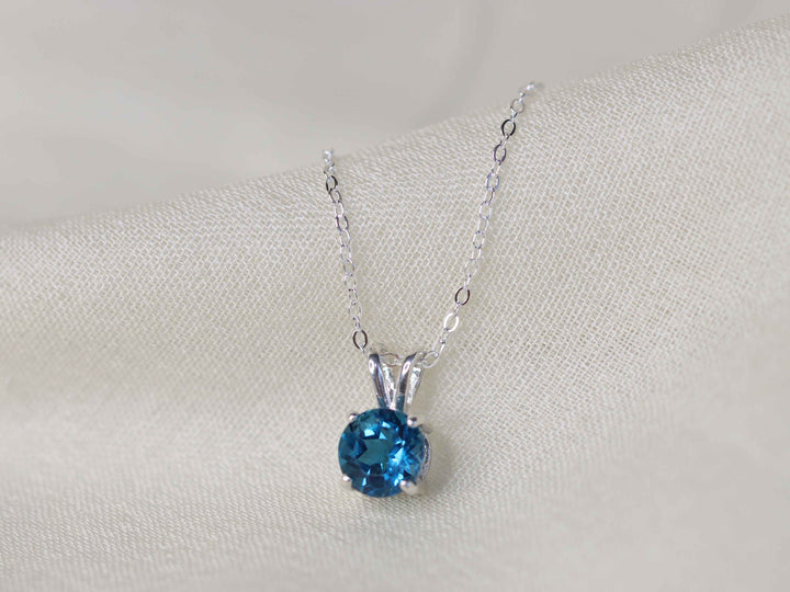 London Blue Topaz Pendant Necklace - 7mm Round