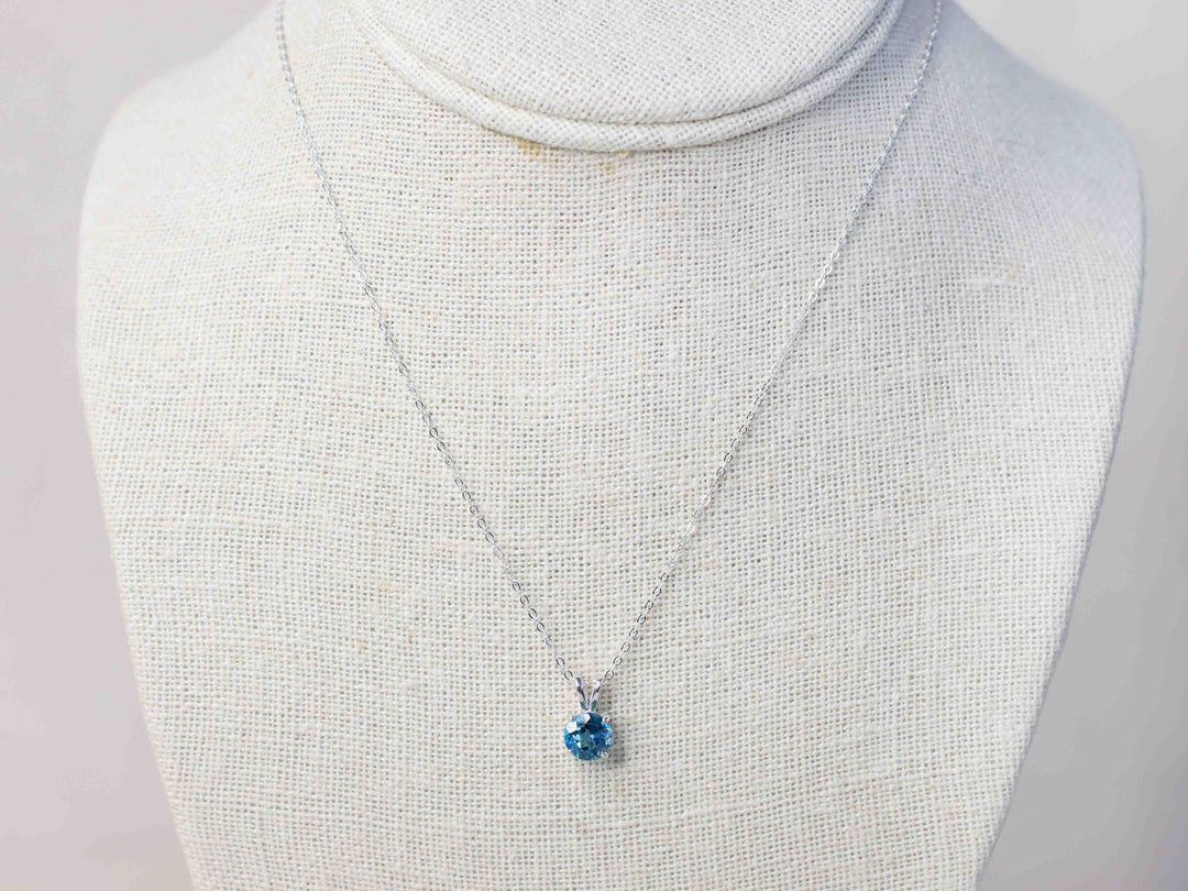 London Blue Topaz Pendant Necklace - 7mm Round