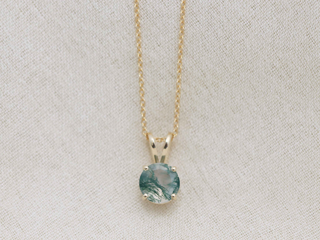 Moss Agate Pendant Necklace - 7mm Round