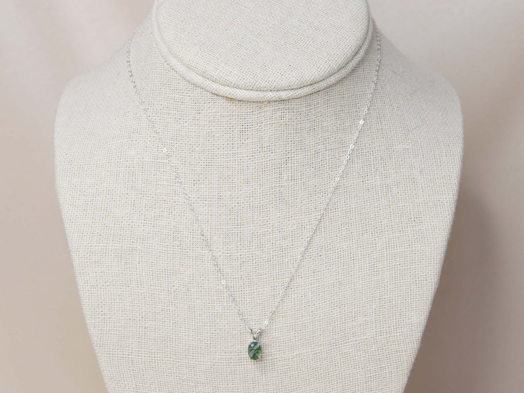 Moss Agate Pendant Necklace - 7x5 Oval