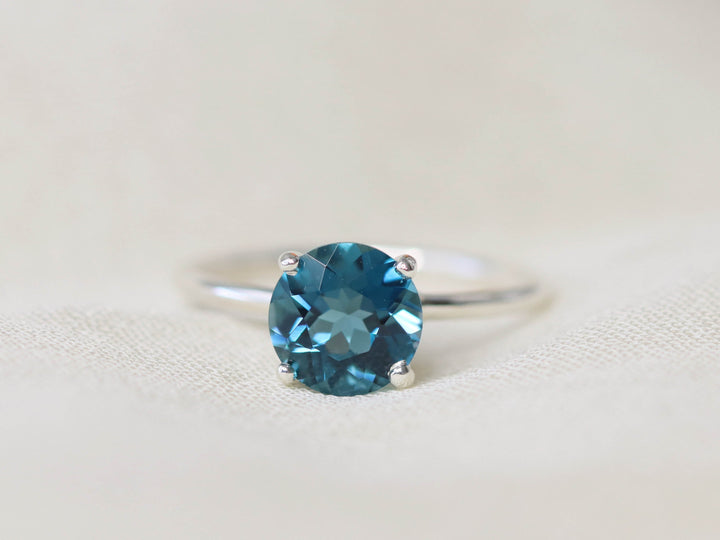 London Blue Topaz Solitaire Ring - 8mm Round