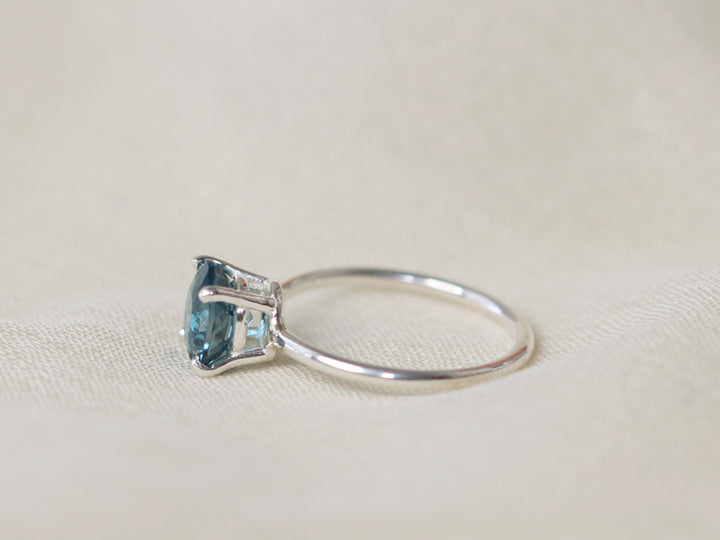 London Blue Topaz Solitaire Ring - 8mm Round
