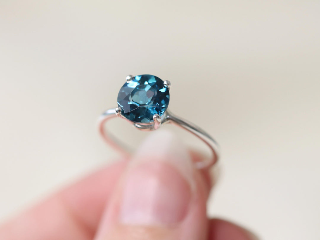 London Blue Topaz Solitaire Ring - 8mm Round