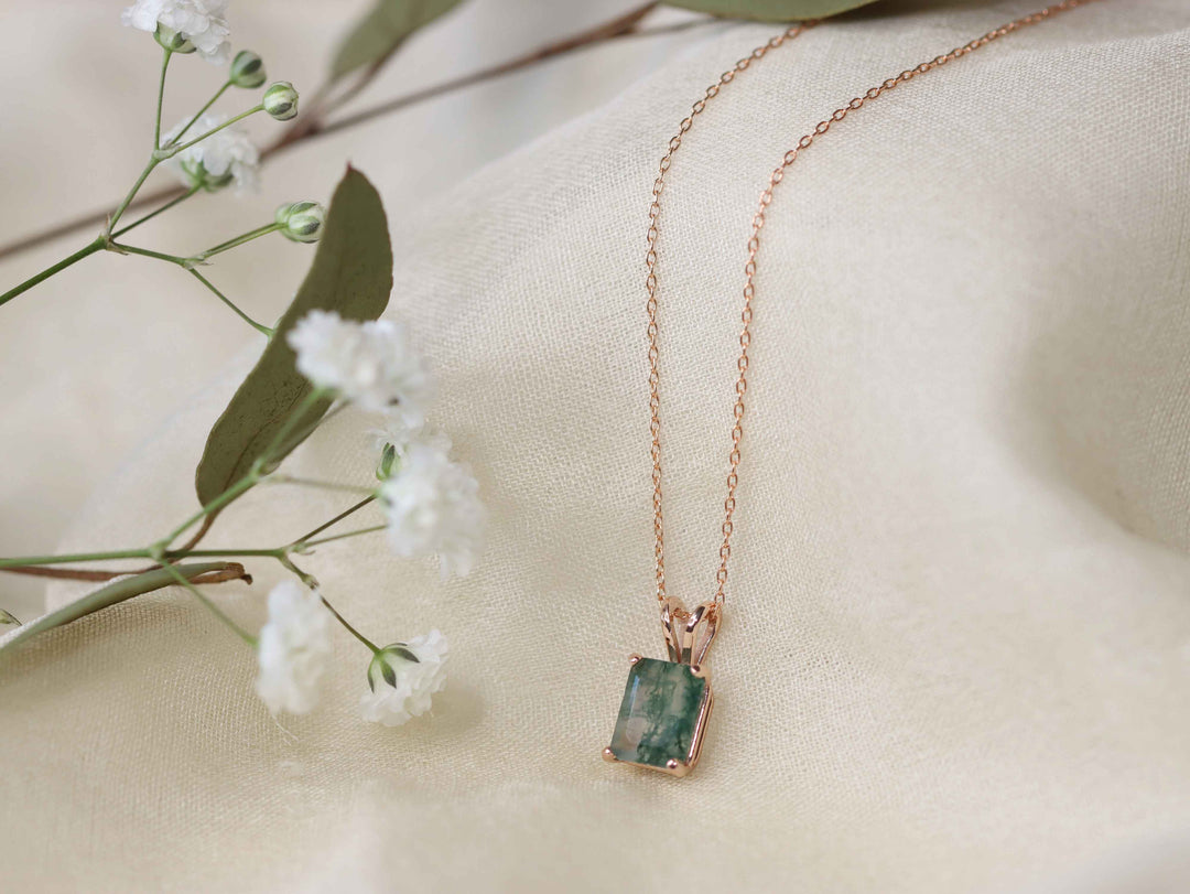 Moss Agate Pendant Necklace -  9x7 Emerald