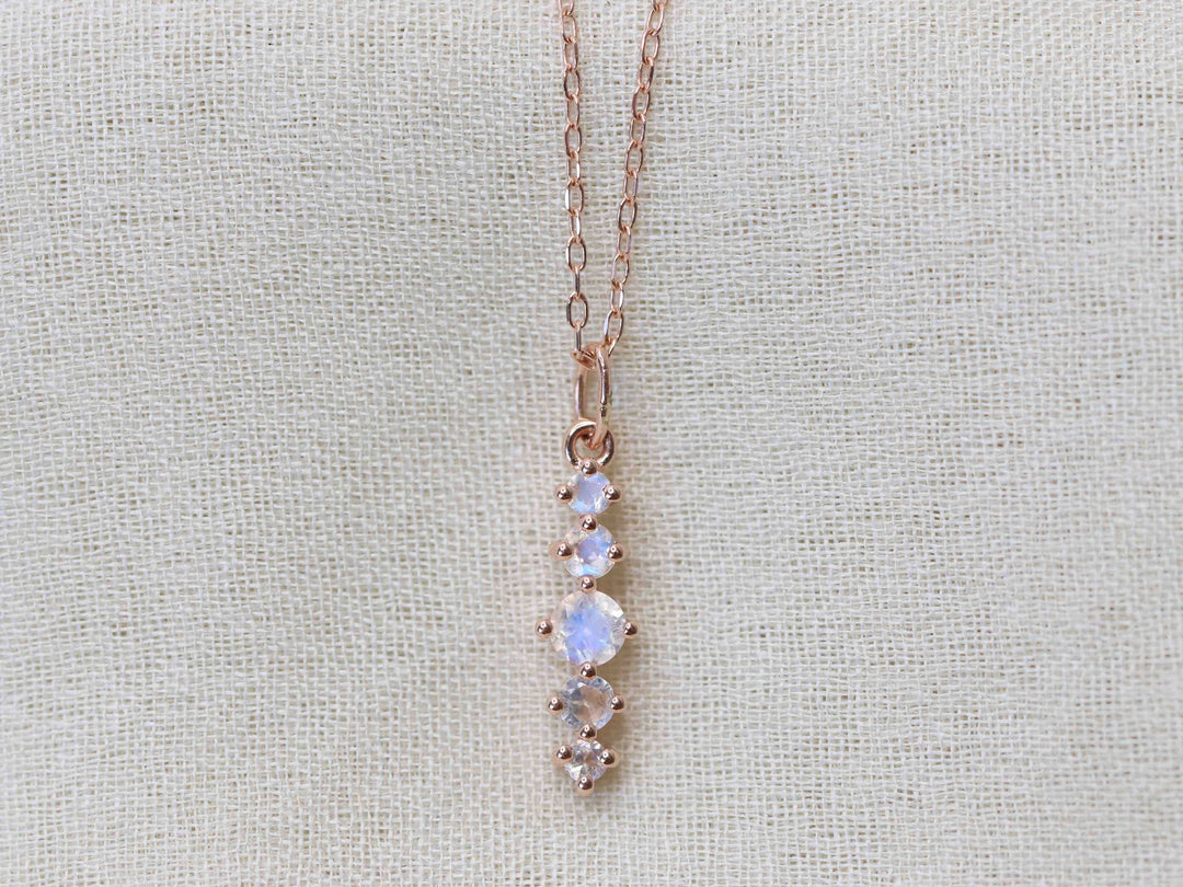 Artemis Pendant Necklace - Moonstone