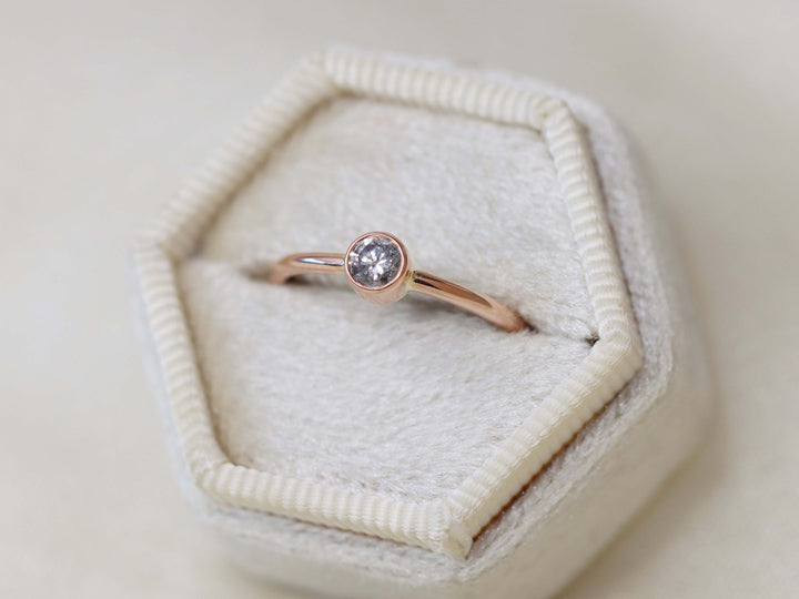 Bound Ring - Salt and Pepper Diamond