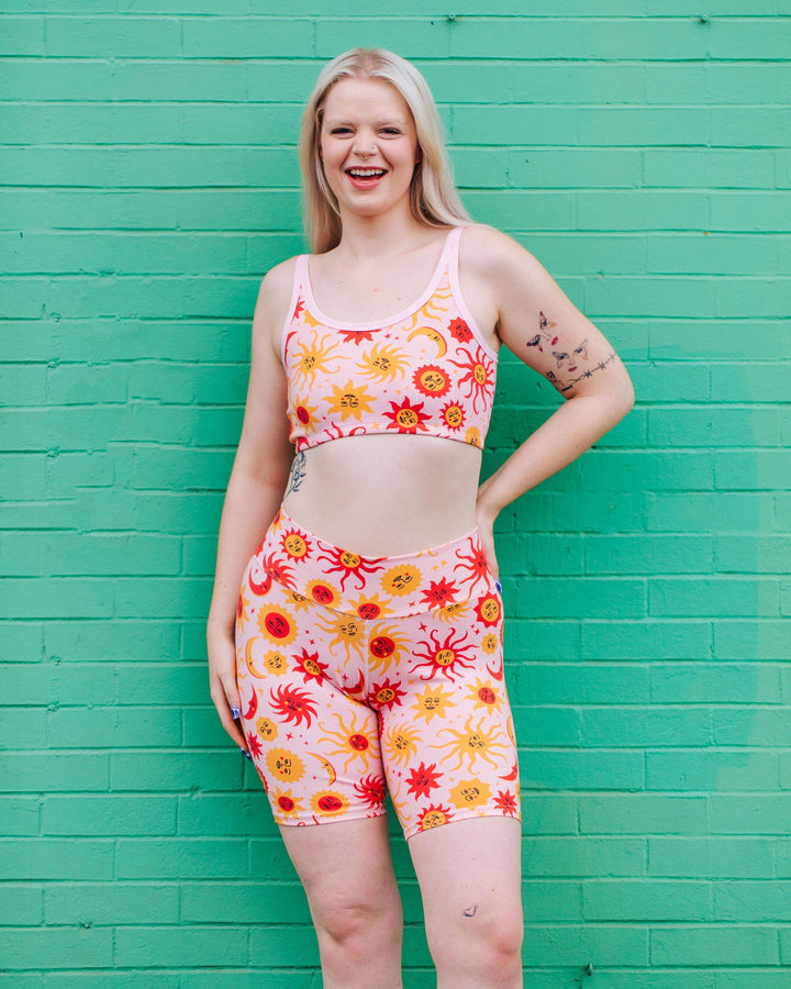 High Rise Bike Shorts Luna y Sol