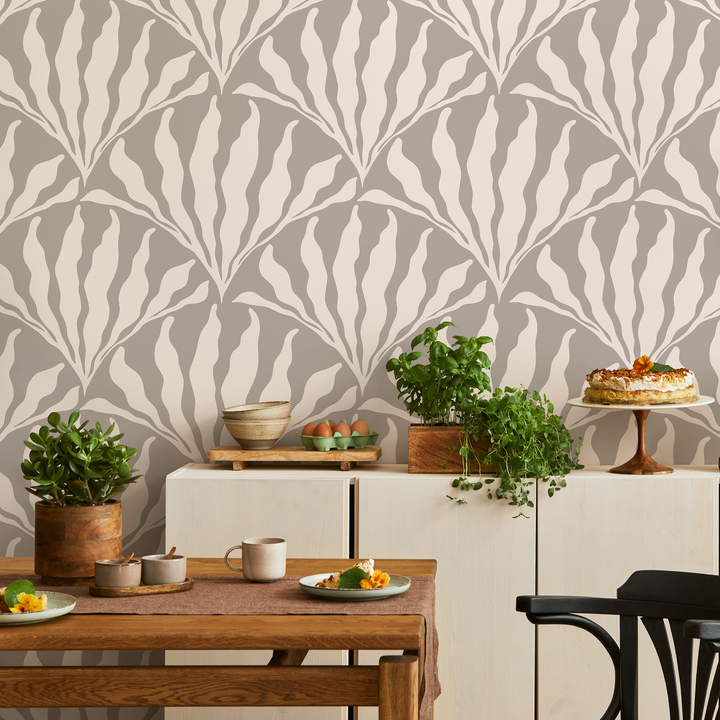 Art Deco Wallpaper with a Stylized Leaf Fan Motif in Grey and Cream - C418
