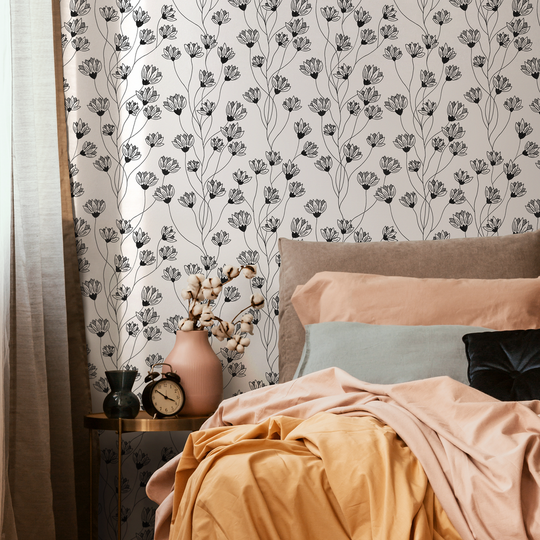 Floral Wallpaper with a Delicate Wildflower Motif in Black and White - C839