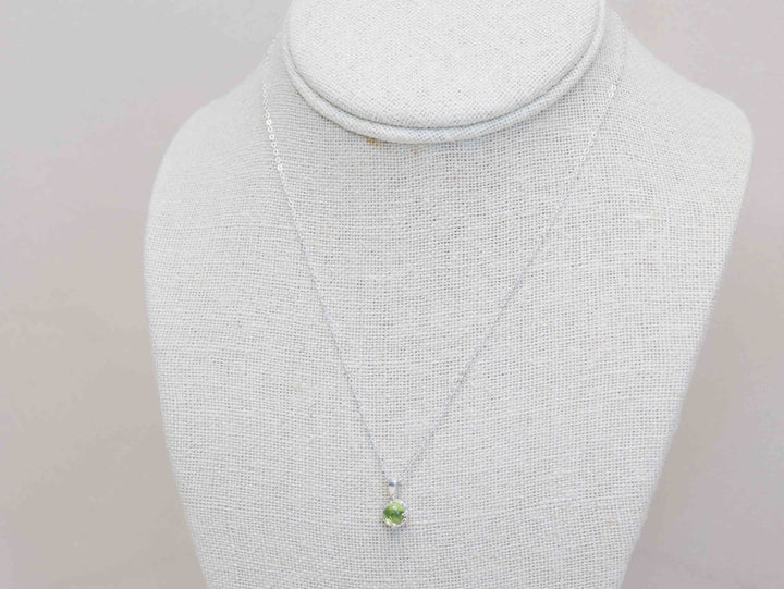 Circe Pendant - Peridot