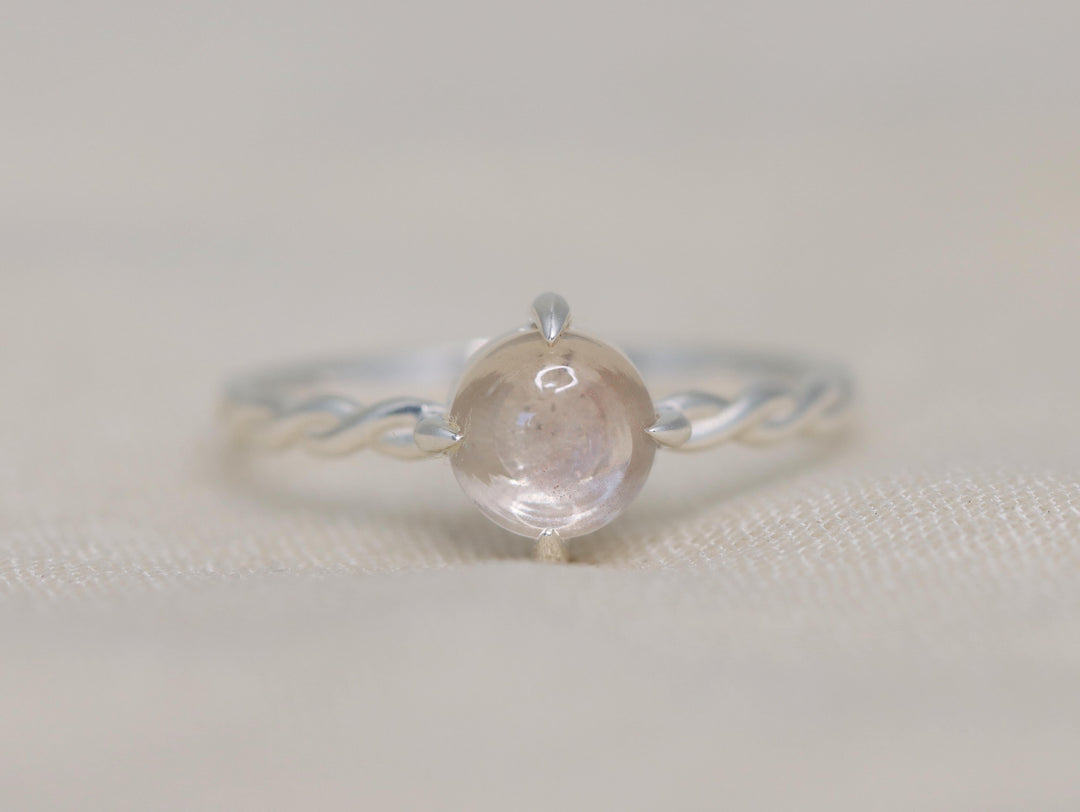 Circe Ring - Champagne Oregon Sunstone