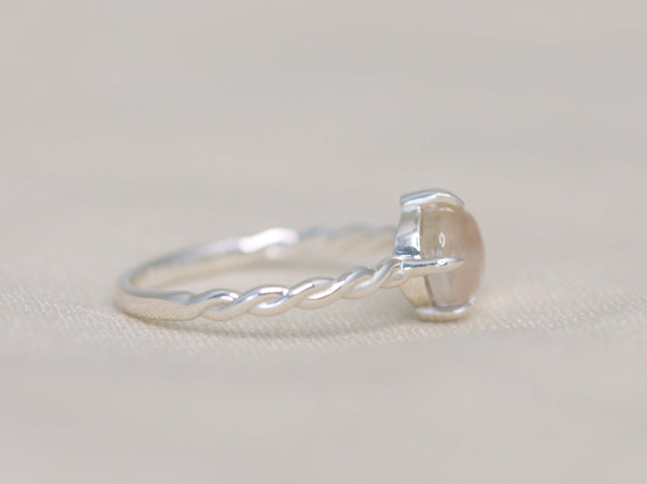 Circe Ring - Champagne Oregon Sunstone