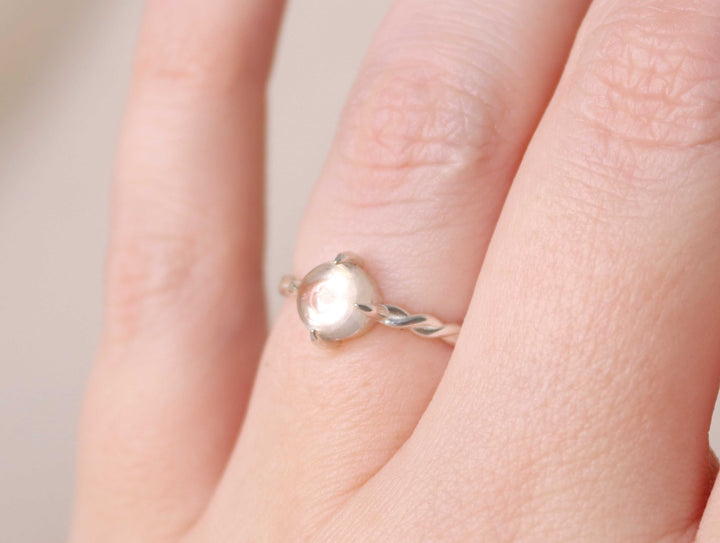 Circe Ring - Champagne Oregon Sunstone