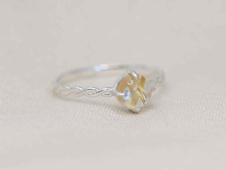Circe Ring - Golden Rutilated Quartz