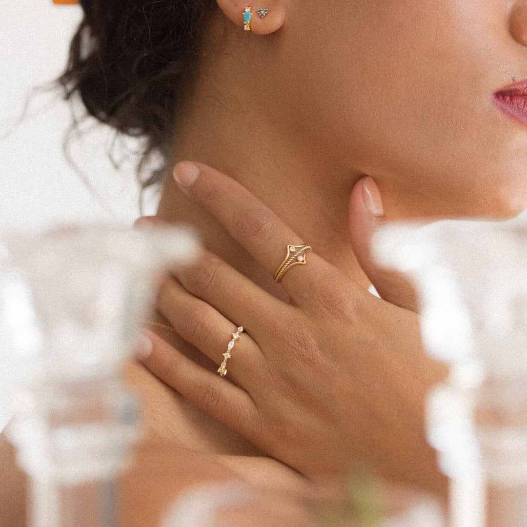 Chevron CZ Gold Curved Ring