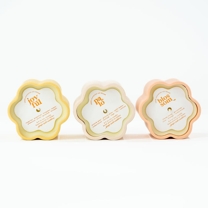 CERAMIC DAISY • 100% essential oil soy candle