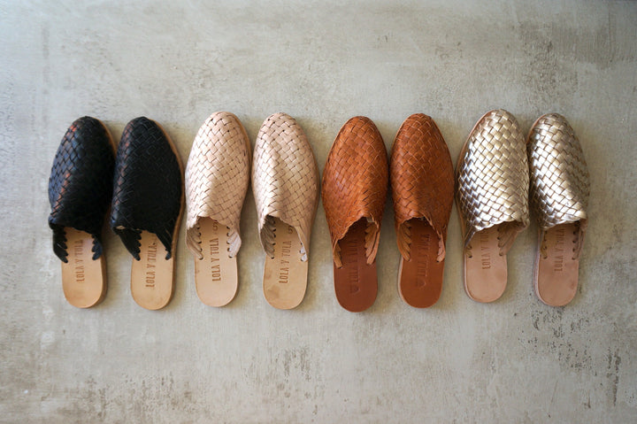 HAND WOVEN LEATHER SLIDES // CREAM