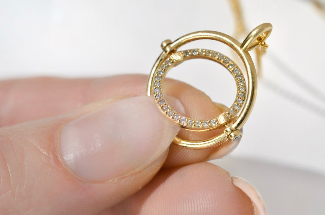 Pave Petite Spinner Necklace