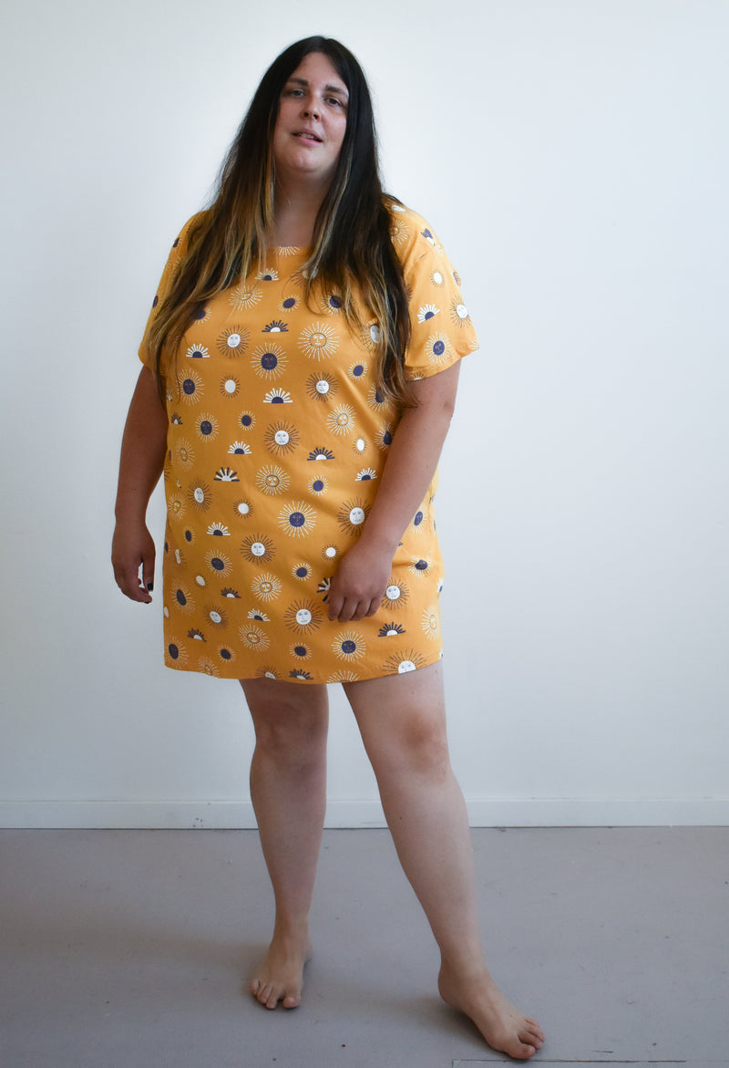 TOTALLY BESTIES Sammy T-Shirt Dress in Suns