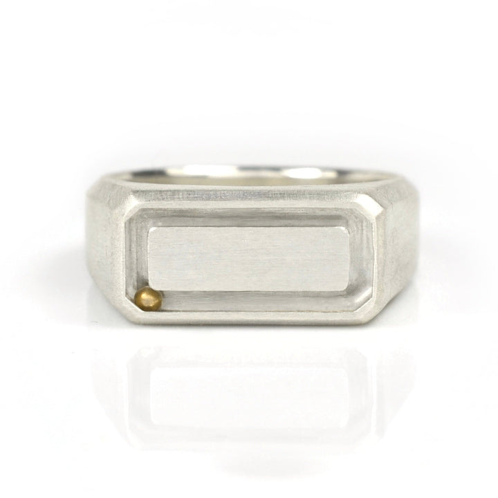 Large Squared Orbit Signet