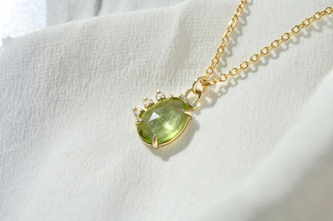 Peridot Rose Cut Necklace with Kinetic Hinge