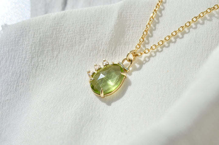 Peridot Rose Cut Necklace with Kinetic Hinge