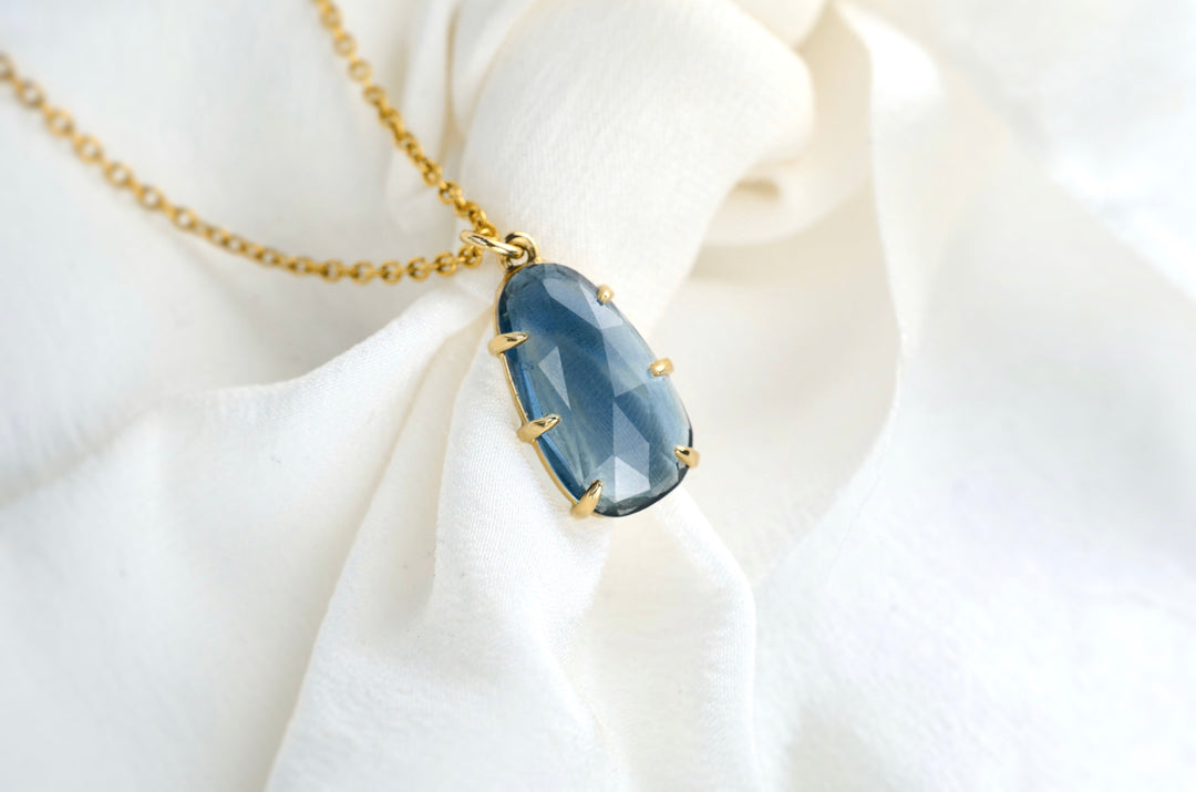 London Topaz Claw Necklace