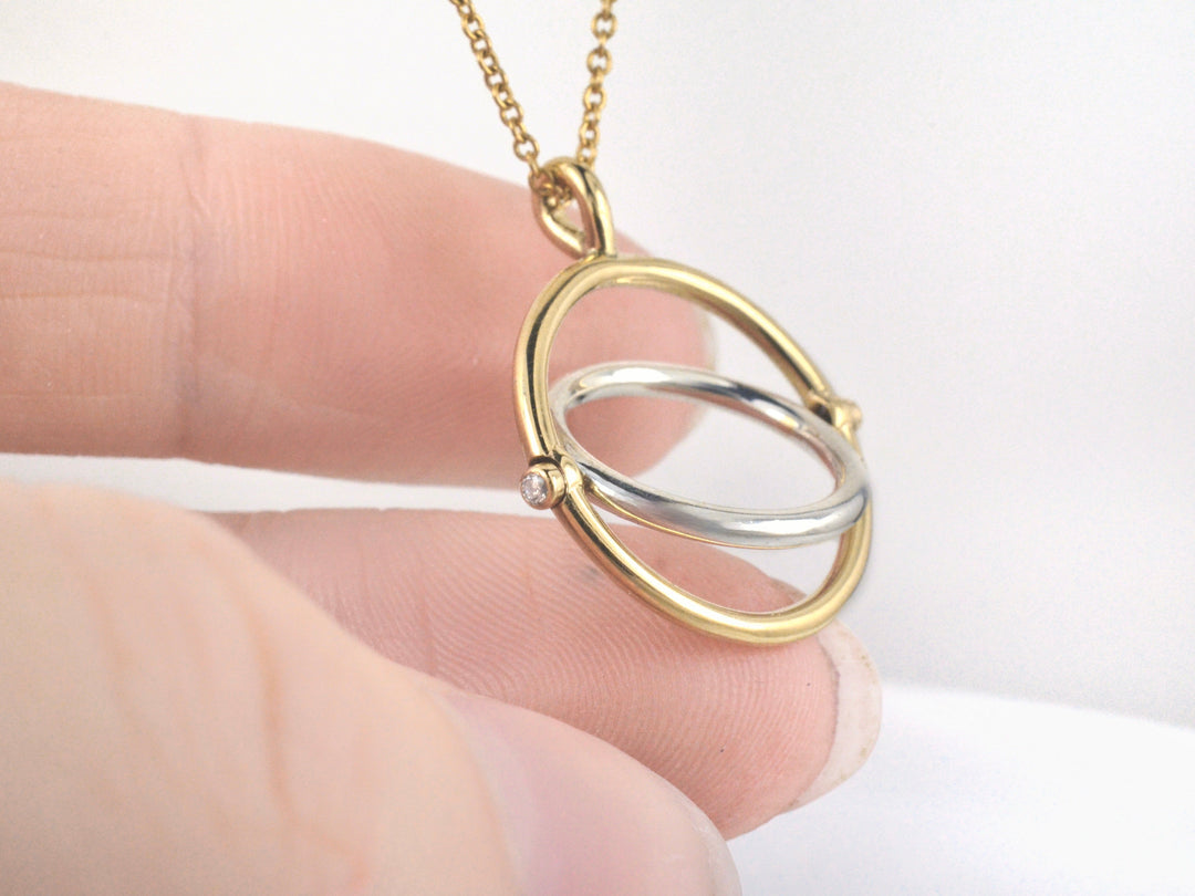 Petite Spinner Necklace