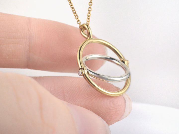 Petite Spinner Necklace