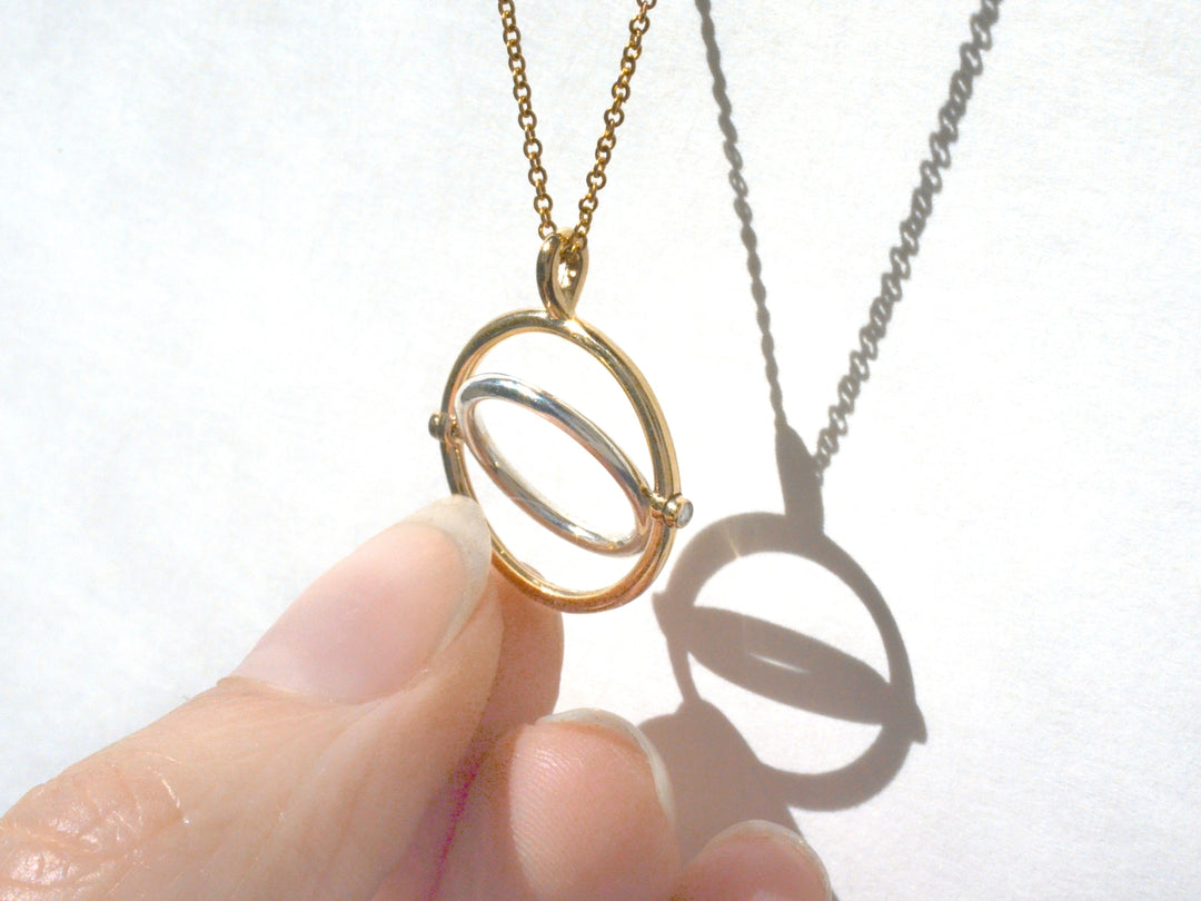 Petite Spinner Necklace