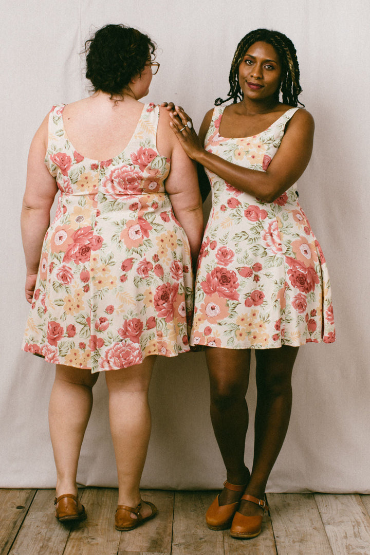 Delana Dress in Peach Floral