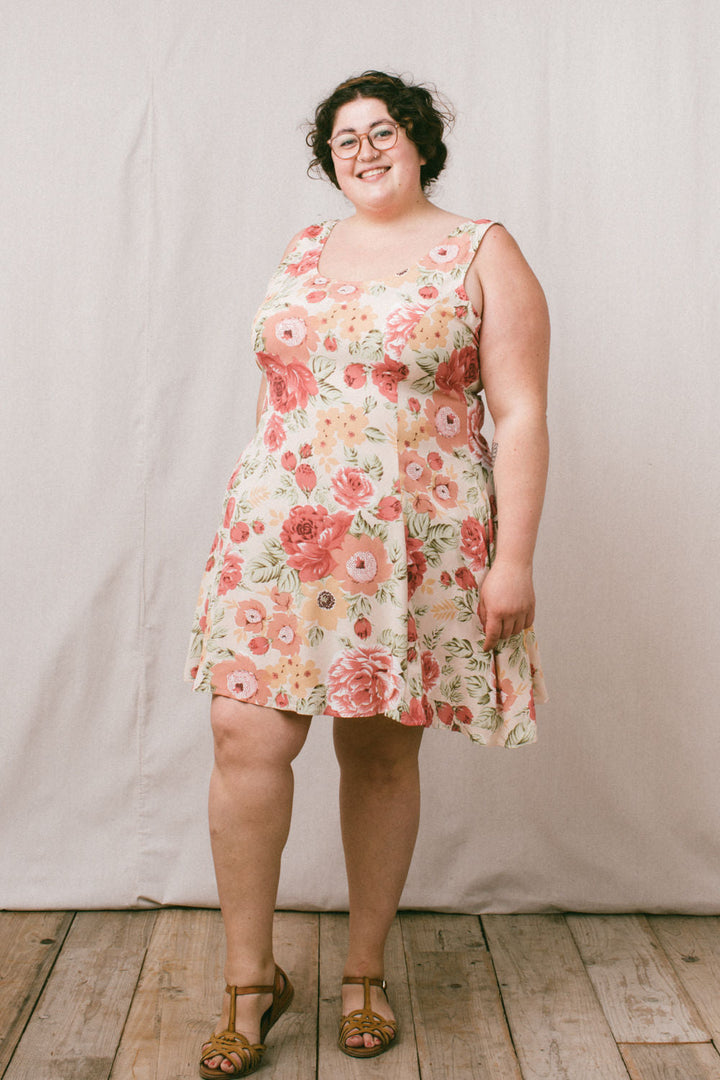 Delana Dress in Peach Floral