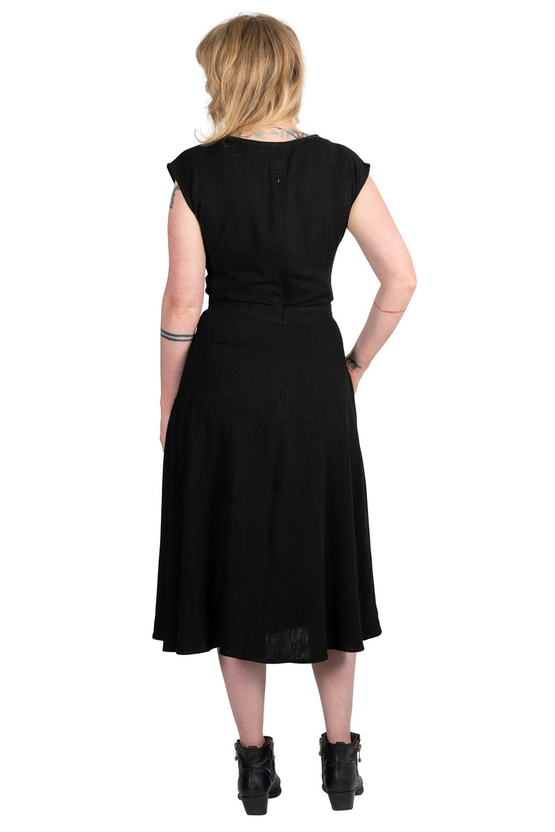 Xena Dress in Black Linen