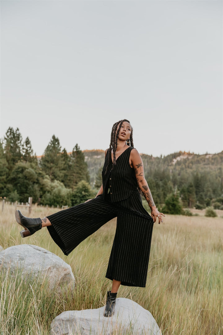 Rue Pants in Black Linen PinStripe