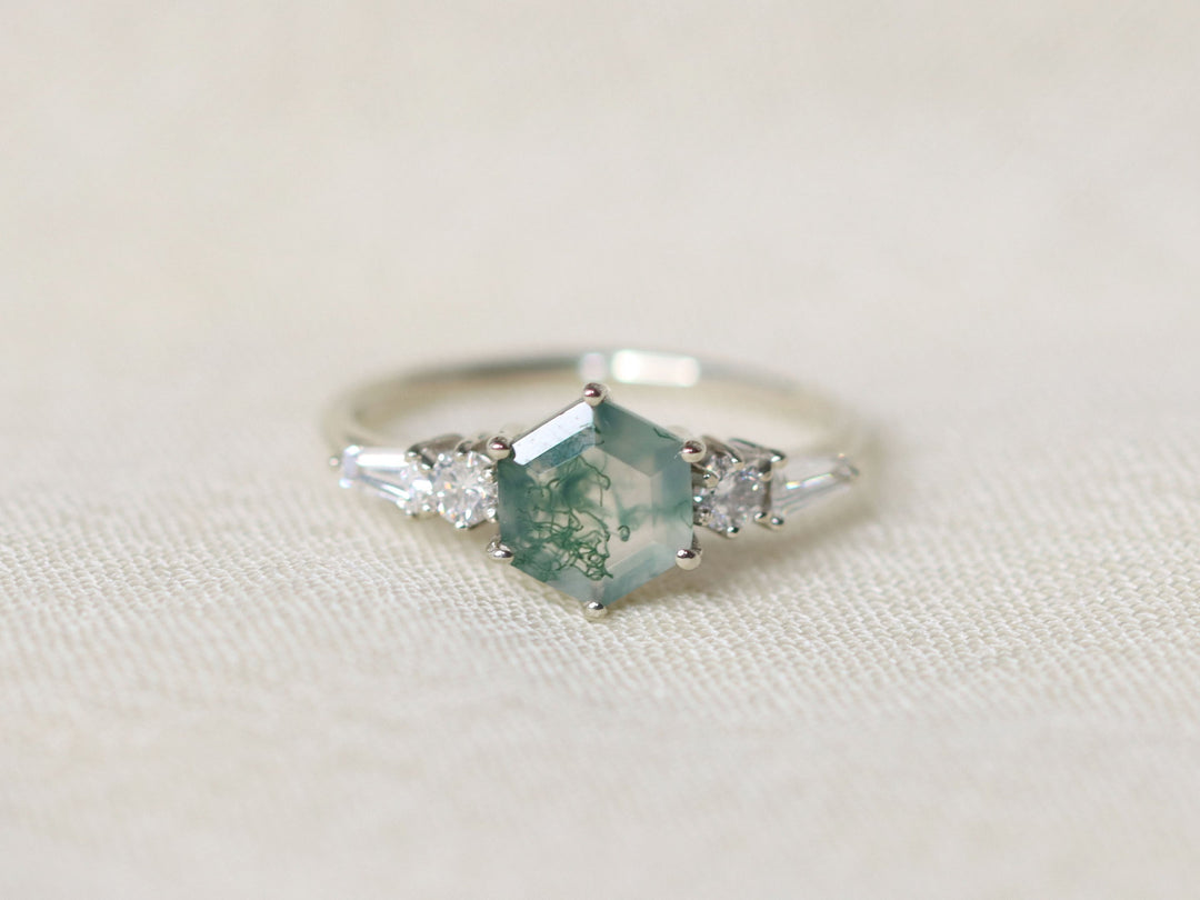 The Huntington Ring - Moss Agate