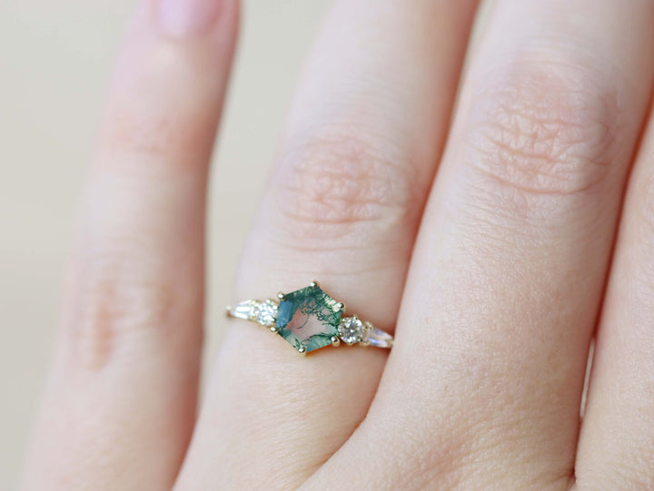 The Huntington Ring - Moss Agate