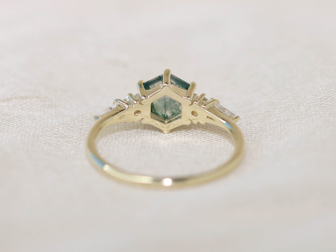 The Huntington Ring - Moss Agate