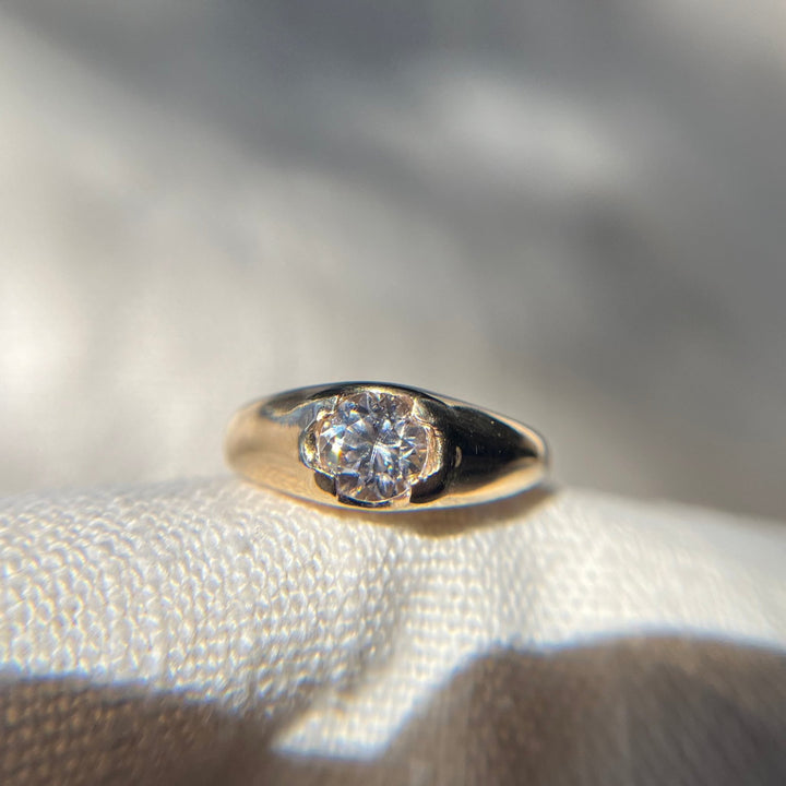 White Sapphire Ring, 5