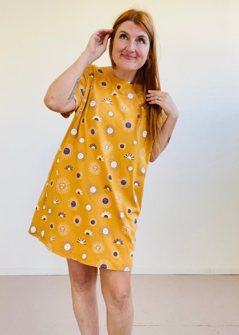 TOTALLY BESTIES Sammy T-Shirt Dress in Suns